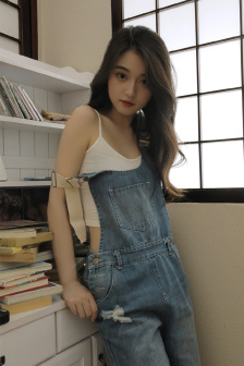 女按摩师
